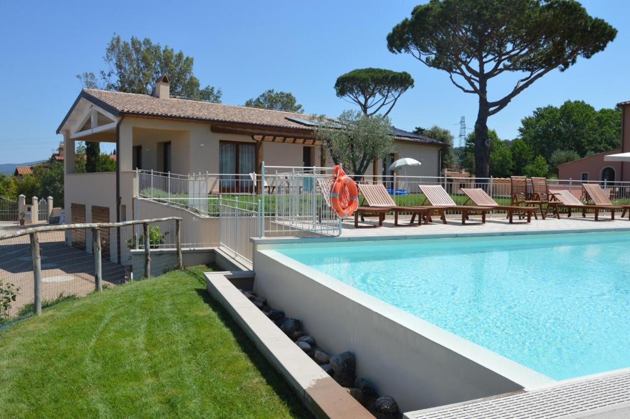 Le Bozze -villa Jenny Con Wi-fi, Posto Auto, Piscina A Sfioro A Вилла